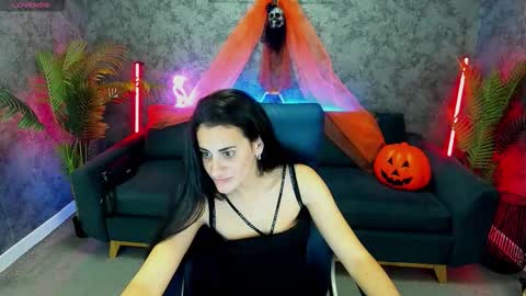 Snapshot of cherrysecret_ chatting on October 28, 4:35 pm Sheri online show from October 28, 4:35 pm