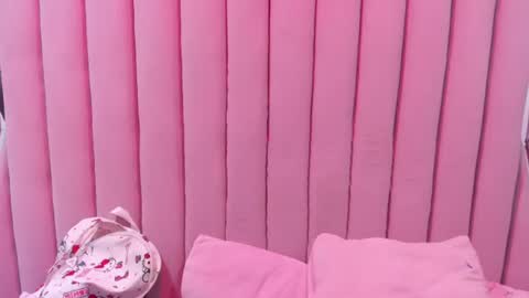 cherrysweetl_ online show from June 20, 6:22 pm