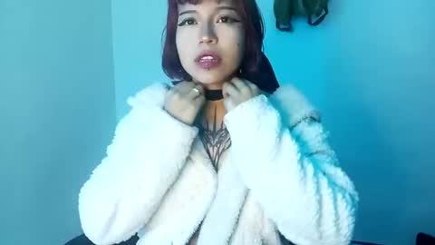 Snapshot of cherrywitchy chatting on January 26, 2:14 am Cherry online show from January 26, 2:14 am