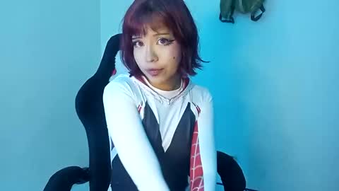 Snapshot of cherrywitchy chatting on January 22, 3:31 am Cherry online show from January 22, 3:31 am