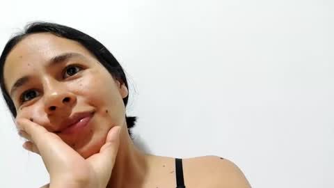 Snapshot of cheryl_bloom77 chatting on January 18, 3:09 am Cheryl online show from January 18, 3:09 am