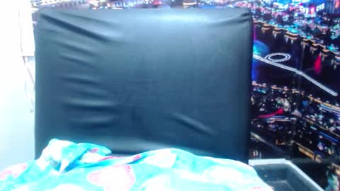 Snapshot of chiky_nastyy chatting on March 12, 6:32 pm Chikys   online show from March 12, 6:32 pm