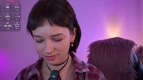 Vivian online show from March 16, 2:21 pm