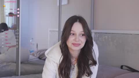 Nicole online show from March 29, 5:17 am