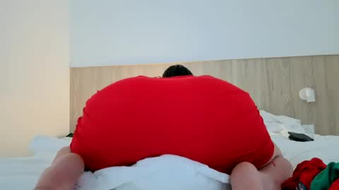 yoursensualparadise online show from July 3, 11:49 am