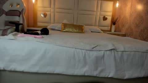 chloe_blowjob online show from December 15, 11:26 am