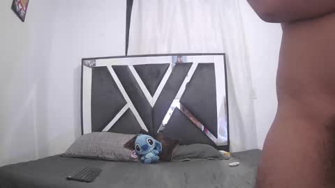 Chloe and Danna online show from February 3, 10:34 pm