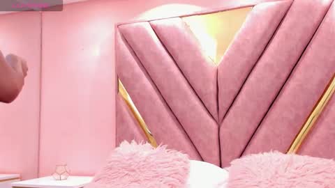 Chloe online show from March 29, 12:04 pm