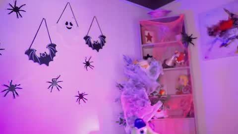 Snapshot of chloe_moons_ chatting on October 20, 8:56 pm CLOE online show from October 20, 8:56 pm