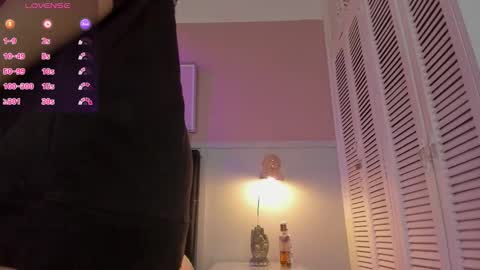   online show from October 22, 8:14 pm