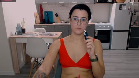 Eva and Sandra online show from December 8, 3:02 pm