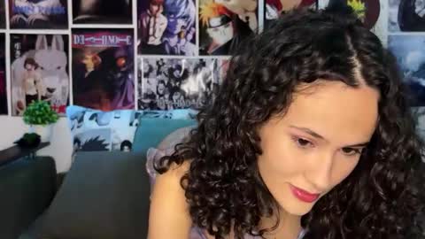 chloe online show from December 5, 8:22 pm