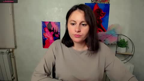 Chloe online show from November 20, 4:08 pm