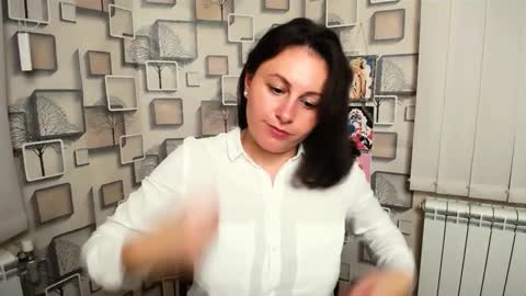 Snapshot of chloejill_ chatting on October 19, 10:39 am Chloe online show from October 19, 10:39 am