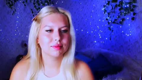 Snapshot of chloericci chatting on October 8, 3:05 pm ChloeRicci online show from October 8, 3:05 pm