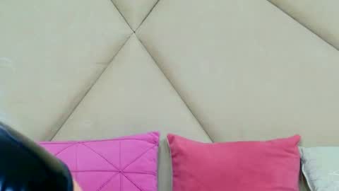 Chloe Vee online show from March 16, 5:44 am