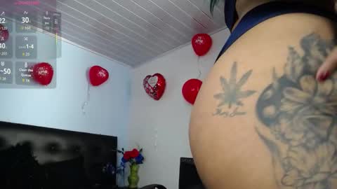 chloewills_ online show from February 27, 2:39 pm