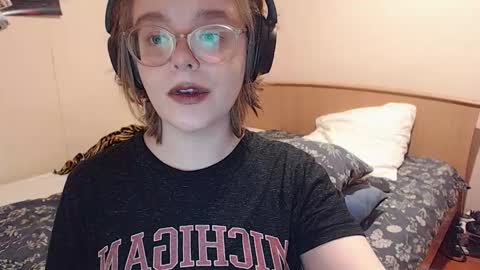 chmiri online show from November 25, 1:46 pm