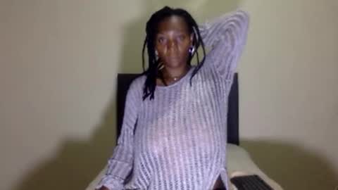 Snapshot of chocolate808 chatting on October 19, 12:45 am Exotic Chocolate online show from October 19, 12:45 am