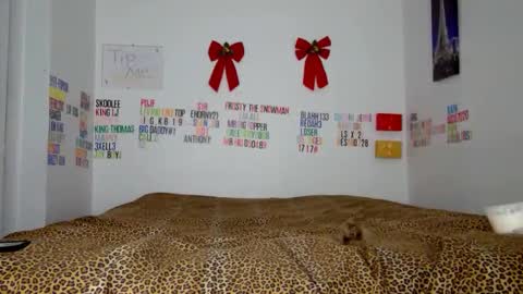 Snapshot of chocolatebunnyxx69 chatting on February 10, 11:55 pm Melina online show from February 10, 11:55 pm