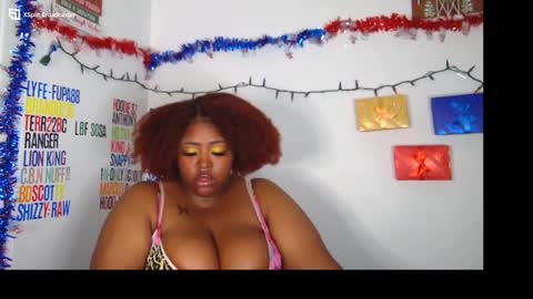 Snapshot of chocolatebunnyxx69 chatting on December 9, 5:30 pm Melina online show from December 9, 5:30 pm