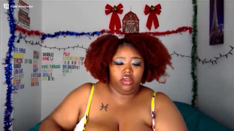 Snapshot of chocolatebunnyxx69 chatting on December 12, 10:31 pm Melina online show from December 12, 10:31 pm