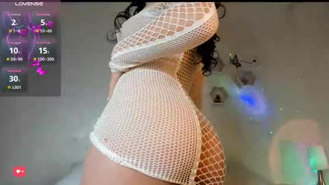 Snapshot of christal_cutee chatting on March 11, 4:19 am Christal online show from March 11, 4:19 am