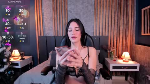 Snapshot of christina_johns chatting on December 5, 2:11 pm Hi Im Christina. . Dont forget to follow me to have me close to you online show from December 5, 2:11 pm