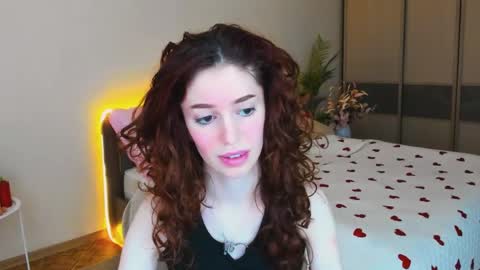 christinaconteeree online show from April 5, 3:16 am