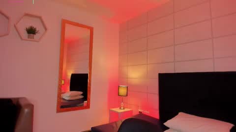 Christine  online show from January 16, 12:12 pm