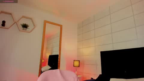 Christine  online show from October 23, 12:22 pm