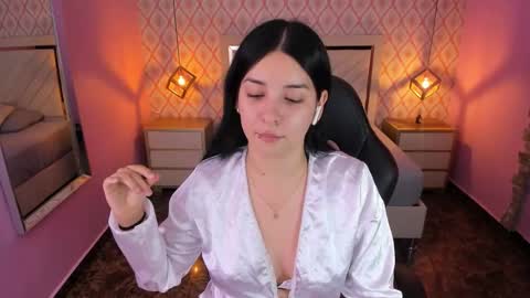 CHRISTY  online show from January 5, 7:28 pm