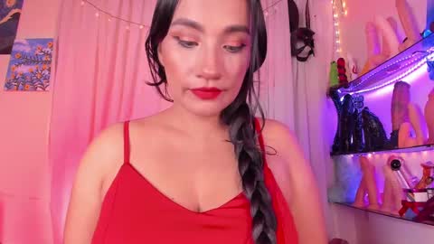 Snapshot of christymilk1 chatting on February 10, 1:35 am christy online show from February 10, 1:35 am