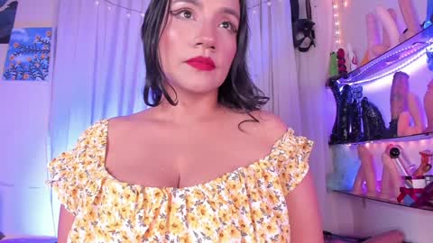 Snapshot of christymilk1 chatting on February 9, 12:40 am christy online show from February 9, 12:40 am