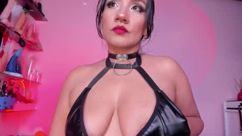 Snapshot of christymilk1 chatting on September 14, 2:31 am christy online show from September 14, 2:31 am