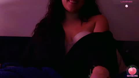 xolena zo-lee-na online show from January 7, 1:53 am