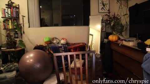 Chrys online show from February 1, 6:56 am