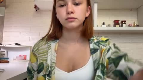 Ann online show from April 7, 1:02 pm