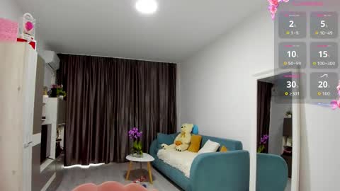 Cristina online show from March 28, 1:32 pm