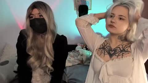 Snapshot of cigaretteduringsex chatting on September 12, 11:28 am Helen and Teya online show from September 12, 11:28 am
