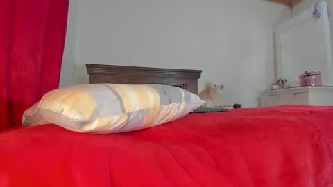 Snapshot of cindy__gray chatting on February 25, 10:09 pm CINDY online show from February 25, 10:09 pm