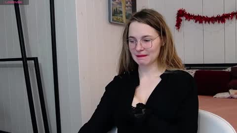 Snapshot of cindywood chatting on February 5, 8:00 am Cindy online show from February 5, 8:00 am