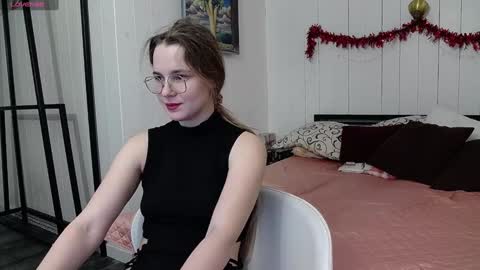 Snapshot of cindywood chatting on January 27, 6:41 am Cindy online show from January 27, 6:41 am