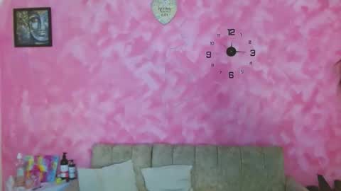 cinna__ online show from February 5, 11:08 pm