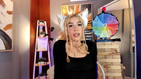 Cintia online show from September 9, 1:33 pm