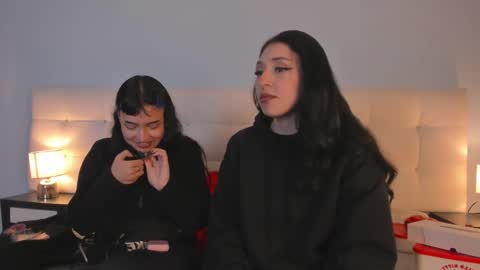 Snapshot of cintya_kors chatting on December 31, 3:12 am Cintya online show from December 31, 3:12 am