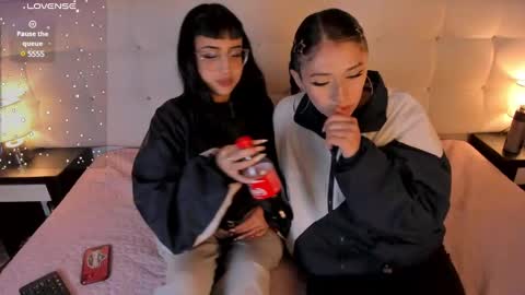 Snapshot of cintya_kors chatting on January 16, 2:51 am Cintya online show from January 16, 2:51 am