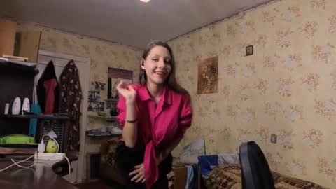 Lisa Salivan online show from November 4, 10:09 am