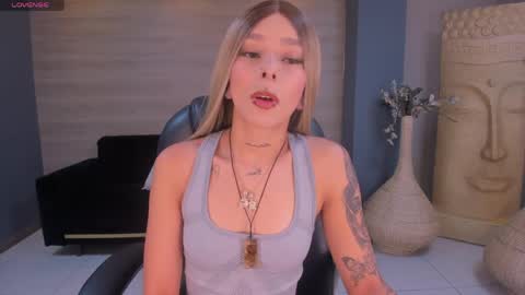 Claire Dawson online show from April 5, 10:53 pm