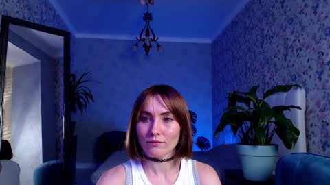 Snapshot of clara_bendover chatting on February 6, 5:51 pm Clara online show from February 6, 5:51 pm